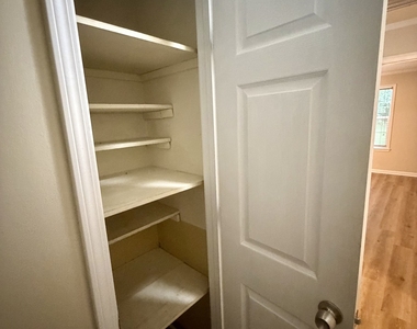 513 Cherokee Court - Photo Thumbnail 16