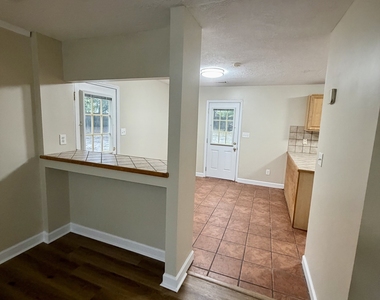 513 Cherokee Court - Photo Thumbnail 4