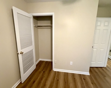 513 Cherokee Court - Photo Thumbnail 23