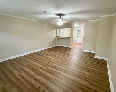 513 Cherokee Court - Photo Thumbnail 2