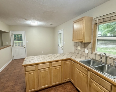 513 Cherokee Court - Photo Thumbnail 14