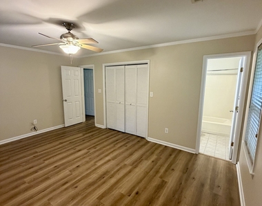 513 Cherokee Court - Photo Thumbnail 26