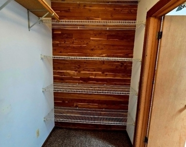 20 Augusta Dr - Photo Thumbnail 11