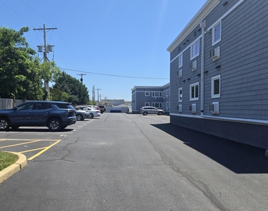 210 5th Avenue - Photo Thumbnail 14