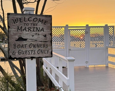 32 Sunset Avenue - Photo Thumbnail 21