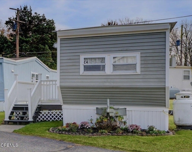 114 Cookstown New Egypt Road - Photo Thumbnail 5
