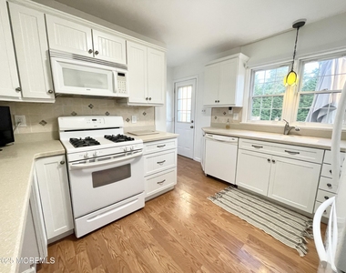 612 Myrtle Avenue - Photo Thumbnail 2