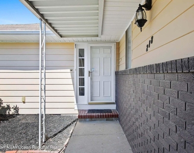 218 Fort De France Avenue - Photo Thumbnail 3