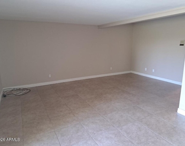 2524 S El Paradiso Drive - Photo Thumbnail 36