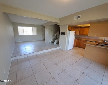 2524 S El Paradiso Drive - Photo Thumbnail 1