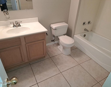 2524 S El Paradiso Drive - Photo Thumbnail 24