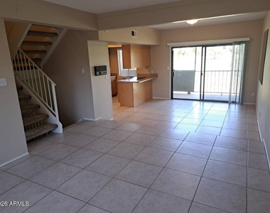 2524 S El Paradiso Drive - Photo Thumbnail 3