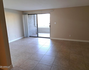 2524 S El Paradiso Drive - Photo Thumbnail 35