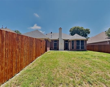 7209 Bouquet Drive - Photo Thumbnail 16