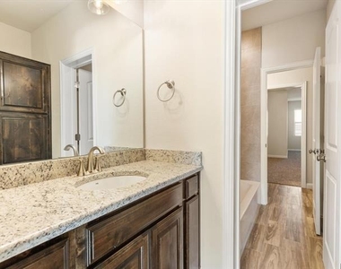 1124 Noble Flair Place - Photo Thumbnail 13
