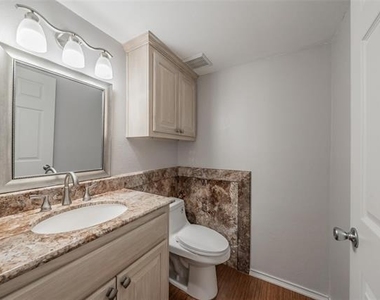 4218 Mojave Drive - Photo Thumbnail 24