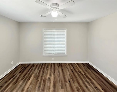 5017 Fairfax Street - Photo Thumbnail 15