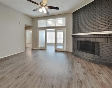 6222 Sasaki Way - Photo Thumbnail 2