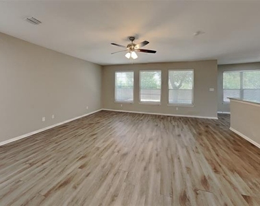 11 Willowstone Court - Photo Thumbnail 1