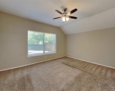 11 Willowstone Court - Photo Thumbnail 6