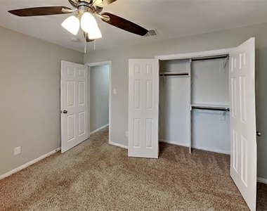 11 Willowstone Court - Photo Thumbnail 11