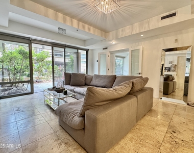 7141 E Rancho Vista Drive - Photo Thumbnail 4