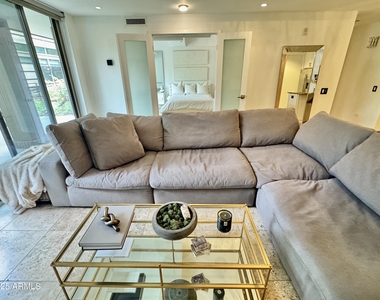 7141 E Rancho Vista Drive - Photo Thumbnail 6