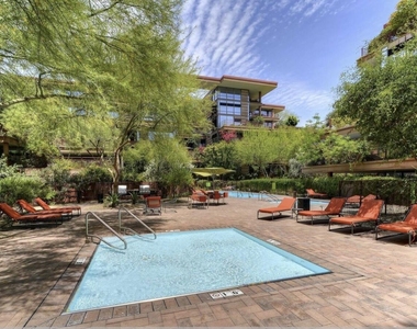 7141 E Rancho Vista Drive - Photo Thumbnail 16