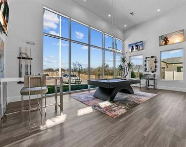 1109 Imperial - Photo Thumbnail 5