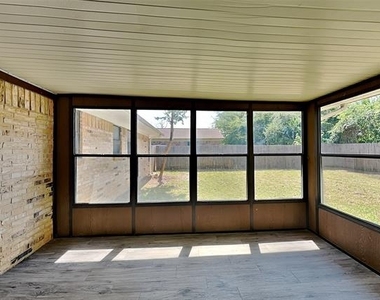 2020 Chattanooga Drive - Photo Thumbnail 16
