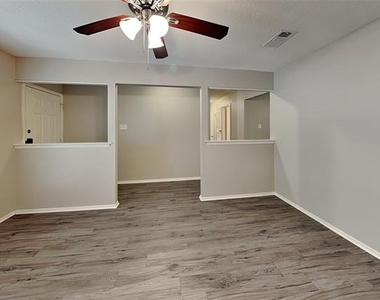 2020 Chattanooga Drive - Photo Thumbnail 2
