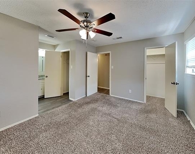 2020 Chattanooga Drive - Photo Thumbnail 8