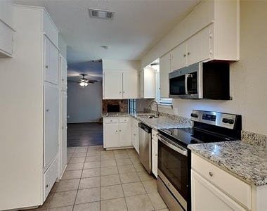 2020 Chattanooga Drive - Photo Thumbnail 5