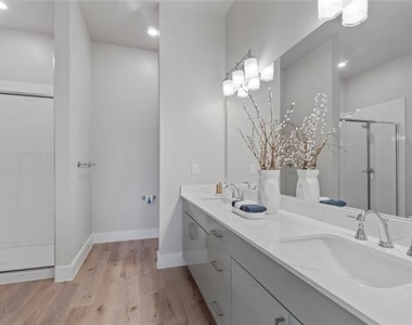 1409 Imperial - Photo Thumbnail 12
