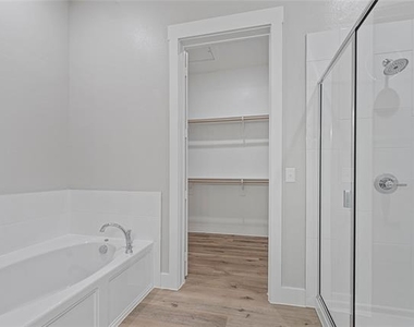 1409 Imperial - Photo Thumbnail 13