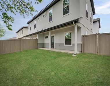 1409 Imperial - Photo Thumbnail 1