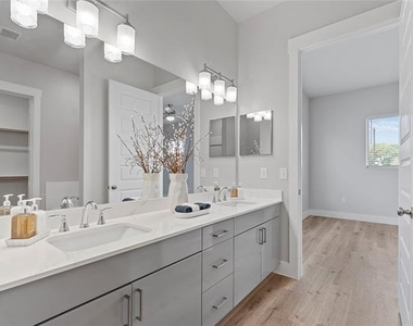 1409 Imperial - Photo Thumbnail 11