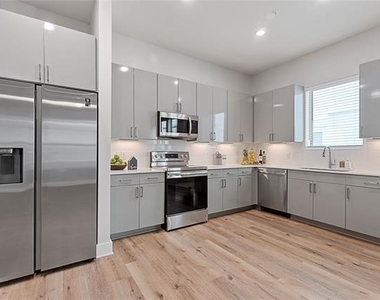 1409 Imperial - Photo Thumbnail 9