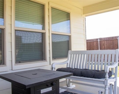9501 Mountain Mint Drive - Photo Thumbnail 13
