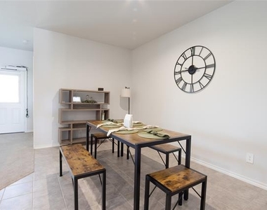 9501 Mountain Mint Drive - Photo Thumbnail 5