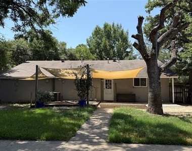 2501 Yucca Avenue - Photo Thumbnail 17