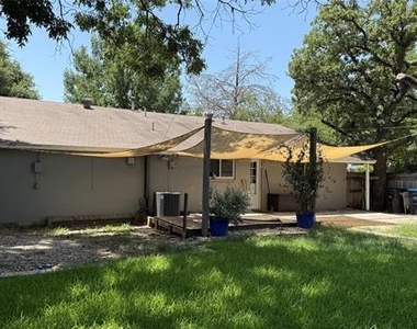 2501 Yucca Avenue - Photo Thumbnail 15