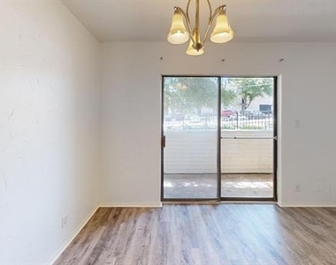 7431 Holly Hill Drive - Photo Thumbnail 3