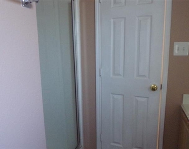 4708 Topaz Lane - Photo Thumbnail 12