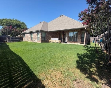 309 Bay Hill Court - Photo Thumbnail 17