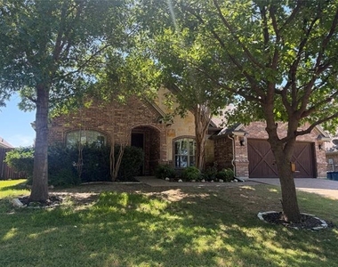 309 Bay Hill Court - Photo Thumbnail 1