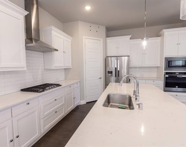 8521 Ottowa Ridge - Photo Thumbnail 8