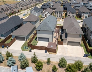 8521 Ottowa Ridge - Photo Thumbnail 38