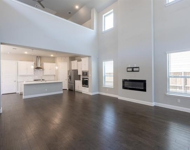 8521 Ottowa Ridge - Photo Thumbnail 4