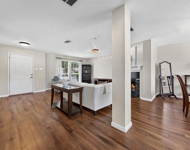 3612 Truman Street - Photo Thumbnail 2